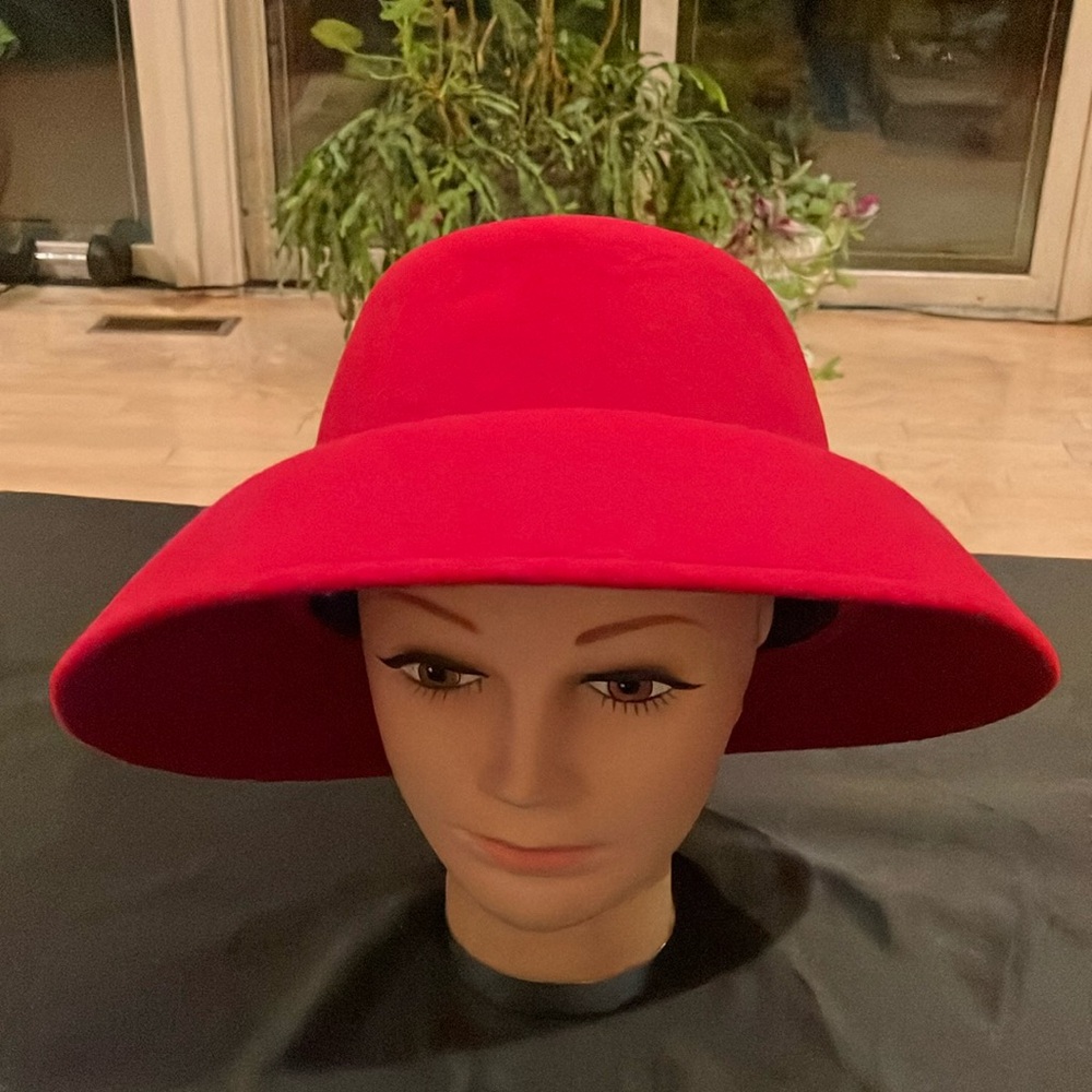 COPY - Chic Red Wool Felt Wide-Brim Hat